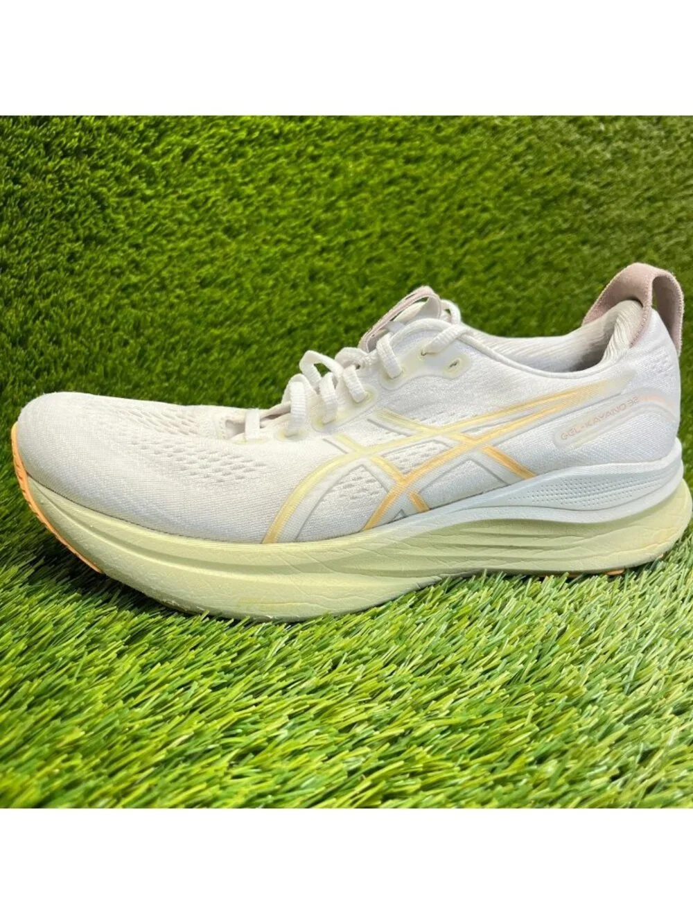 Asics Gel-Kayano 32 Mens Size 9.5 White Yellow Athletic Running Shoes Sneakers